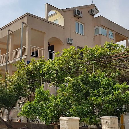 Apartman Lejla Orebic Bagian luar foto